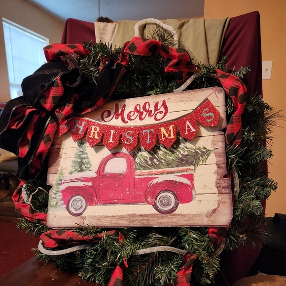 Christmas Wreath - Picture 1 of 1